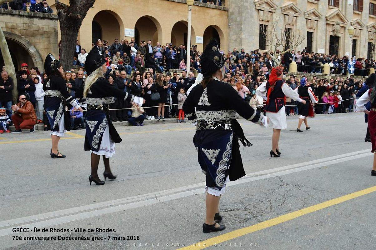 136- Rhodes- Defile Dodecanese grec.JPG